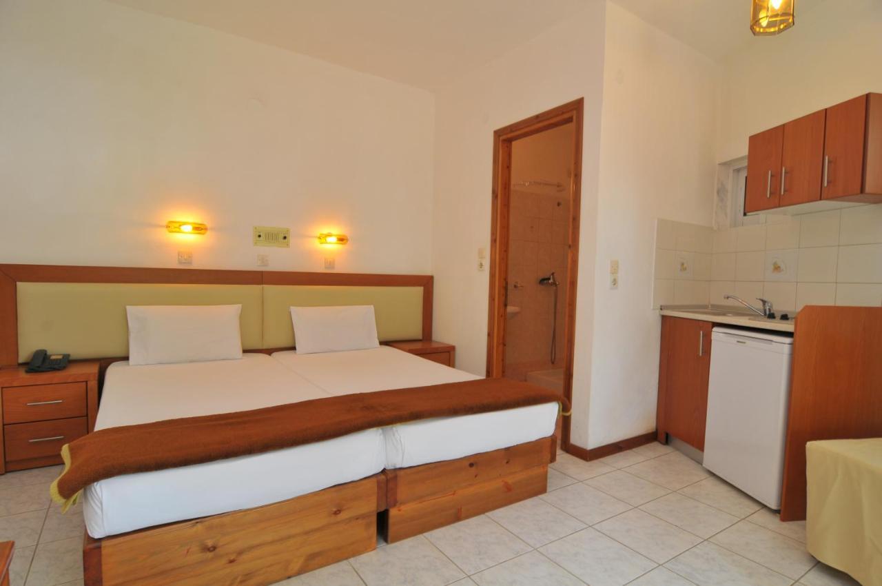 Hotel Emerald Chrysi Ammoudia Luaran gambar