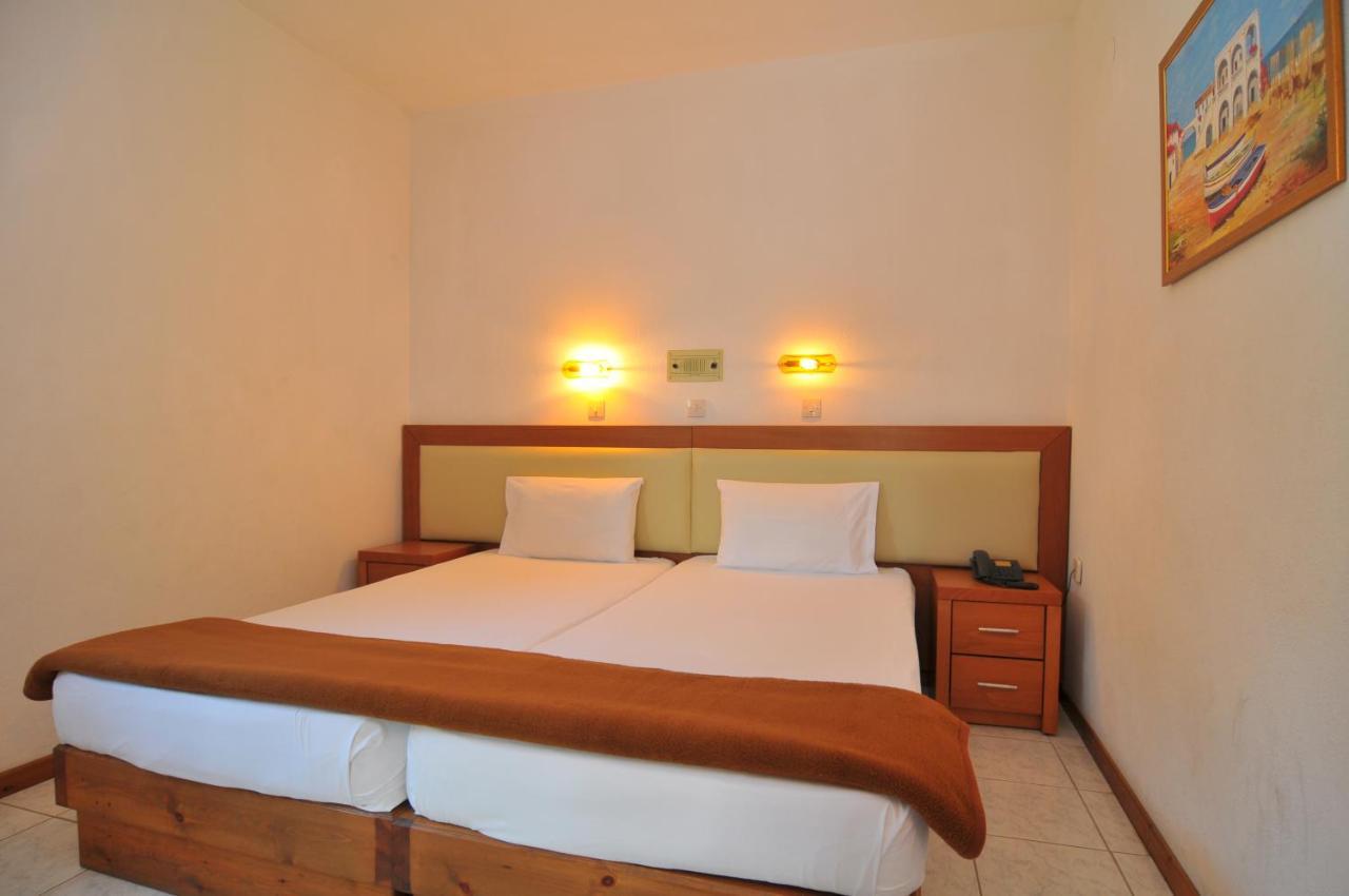 Hotel Emerald Chrysi Ammoudia Luaran gambar